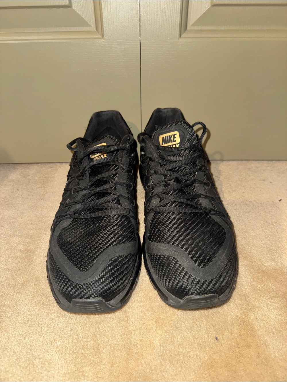 Nike Men’s 2015 AirMax Running Shoes - Black/Gold